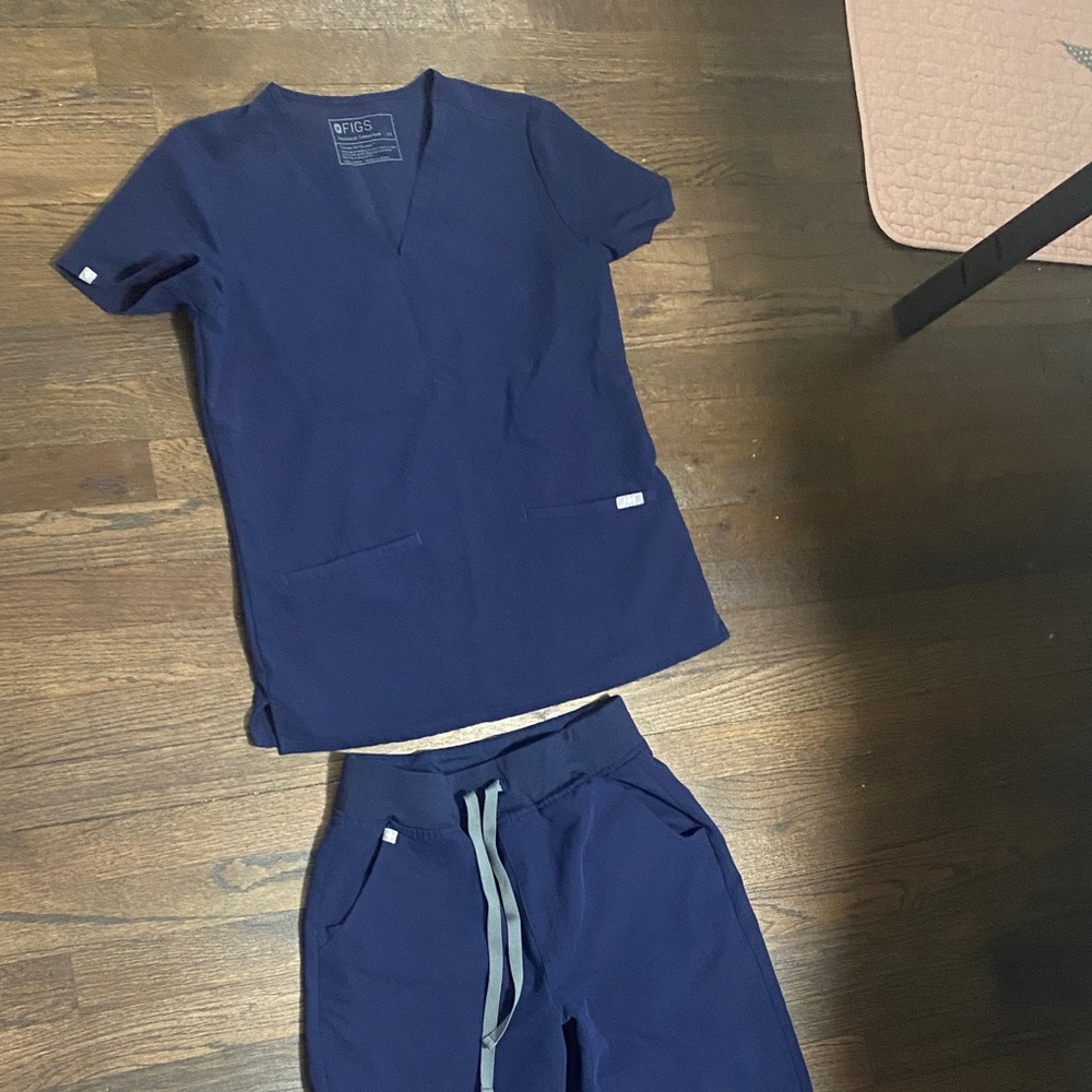 Figs Deep Blue Scrub Set - image 1